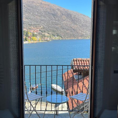 Stupenda Villa Vista Lago Мергоцо Екстериор снимка